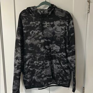 Xersion Black and Gray Sweatshirt with Camouflage Pattern